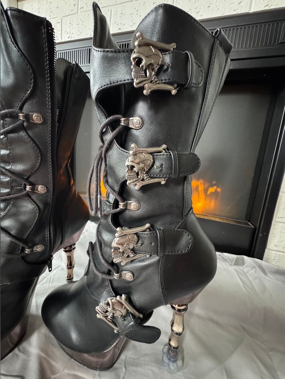 Demonia Muerto 1026 Finger Bone Heel Goth Skull Buckle Platform Boots